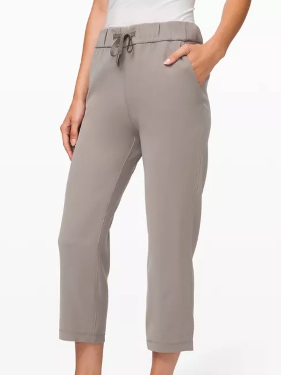 lululemon athletica Pants - Lululemon | on the fly pant | cropped 23” size 6| 060